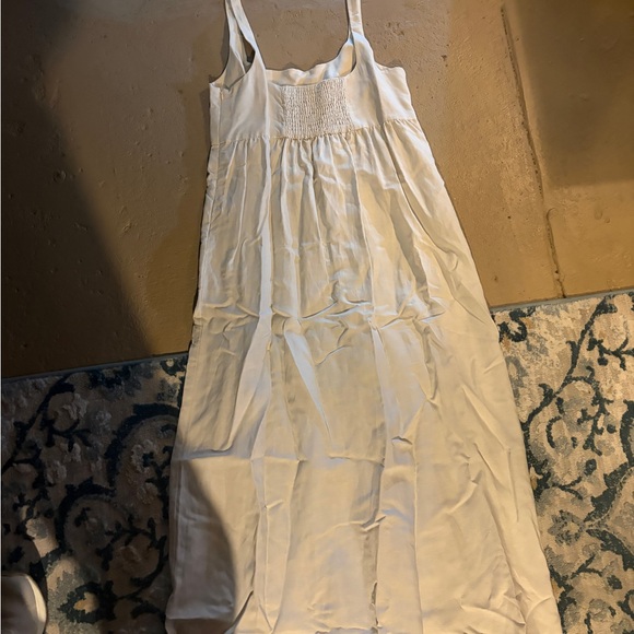 Dresses & Skirts - Zara White Sleeveless Maxi Dress